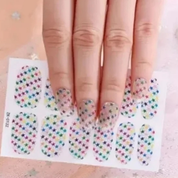 3 FOR $15 💟💟 Self Adhesive Nails Wrap - Picture 2 of 5